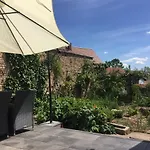 Unterm Schiefen Turm *