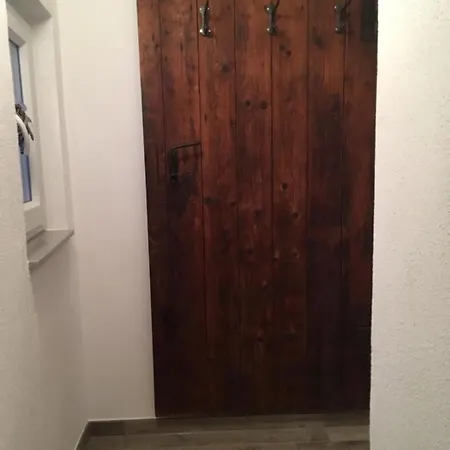 Unterm Schiefen Turm Διαμέρισμα *
